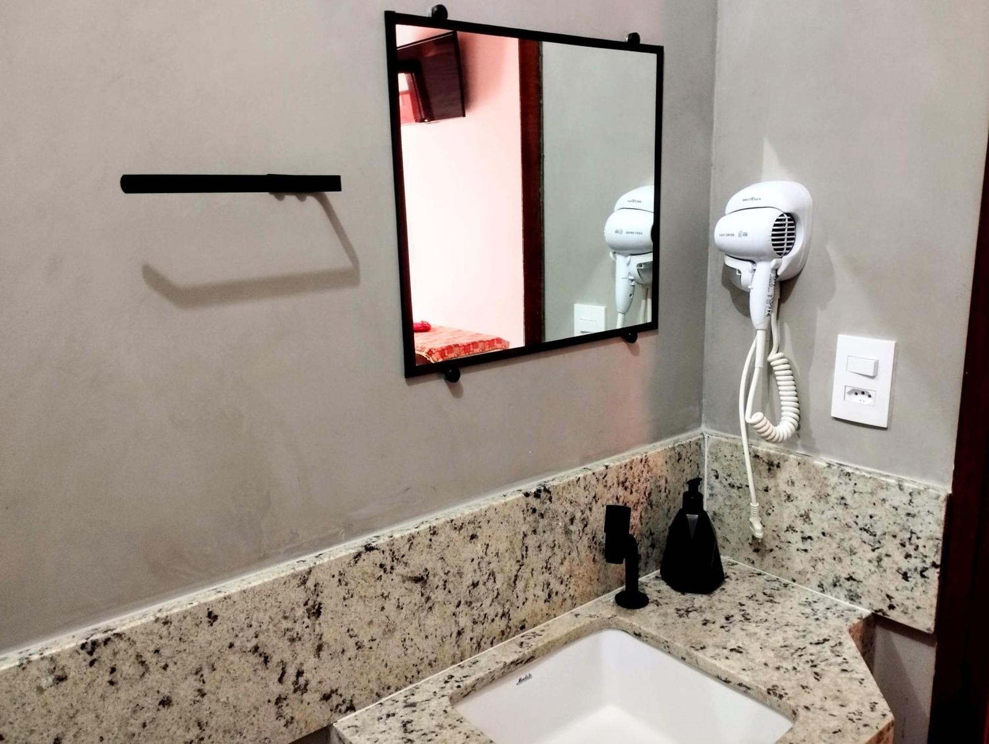 Estrela Da Manha Pousada - Centro De Aguas - Proximo Ao Thermas Águas de São Pedro Bagian luar foto